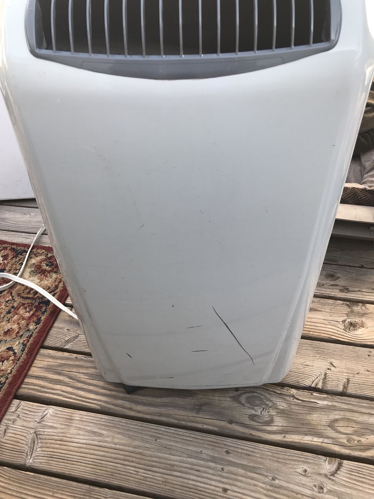 Windchaser portable Air conditioner and Humidifier Works Great