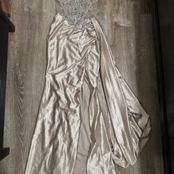 Beautiful Dress For Sale 