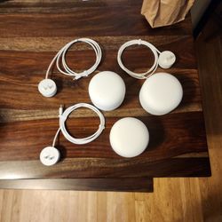 Nest Wifi Router with 2 Access Points 