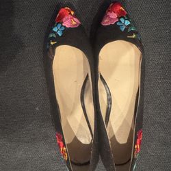 Nine West Embroidered Flats