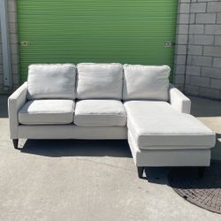 *Free Delivery* Gray Sectional Couch Sofa w/ Reversible Chaise