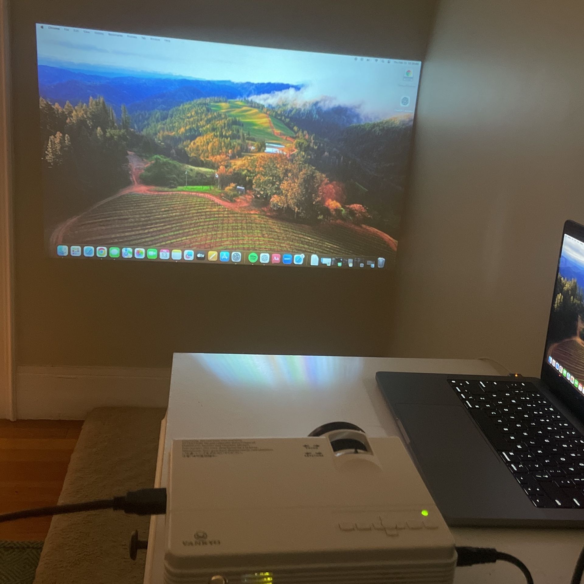VANKYO Q5 Projector