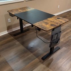 Black And Wood Style Standing Desk