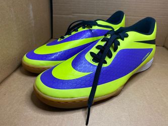 NIKE HYPERVENOM FIRM PRICE $25 SIZE 9