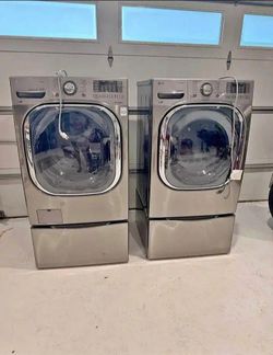 LG Washer and dryer set