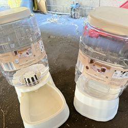 pet feeder and pet waterer