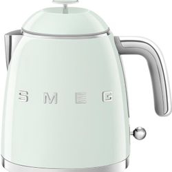 SMEG Mini 50's Retro Style 3 Cup Electric Kettle with Double Wall Anti Slip Base and Water Level Indicator (Pastel Green)