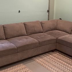Sectional Sofa 