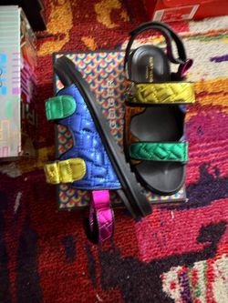 Kurt Geiger sandals size 5 youth