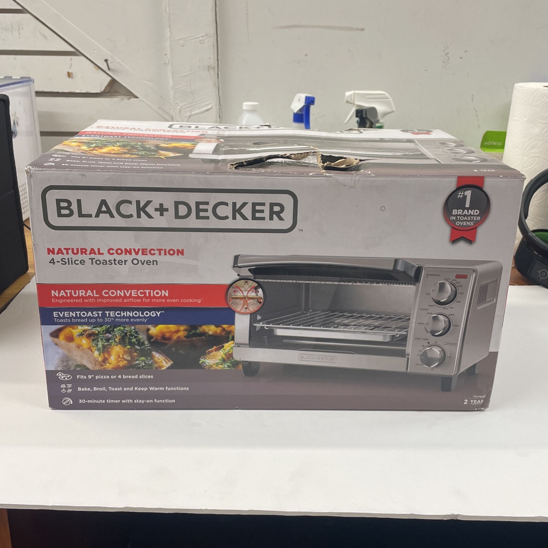 BLACK+DECKER 4-Slice Toaster Oven with Natural Convection