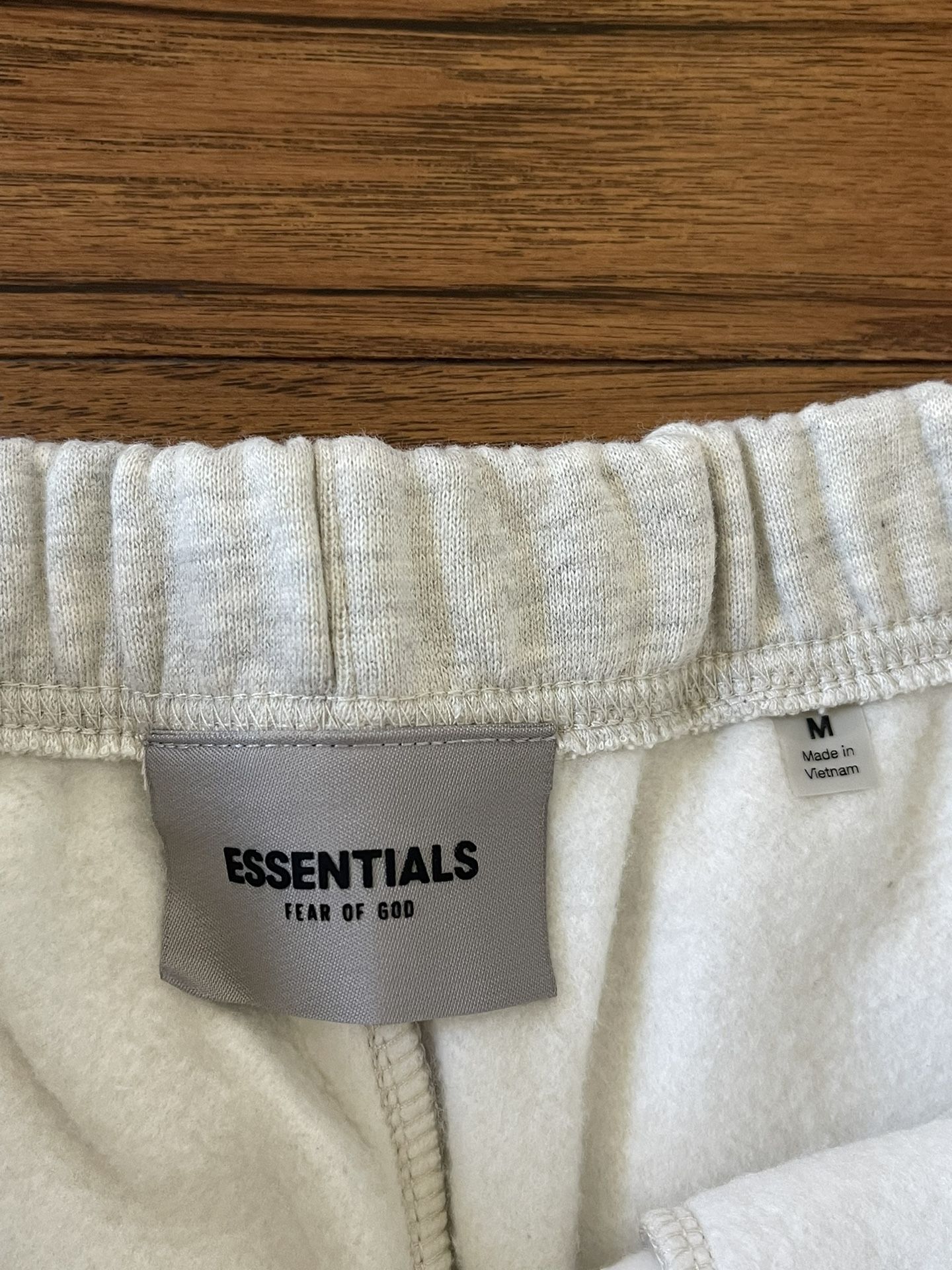 Fear Of God Essentials The Core Light Heather Oatmeal Fleece Sweatpants Size’s Small