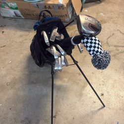 Titleist Golf Clubs with Nike Bag
