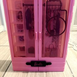Barbie Closet 