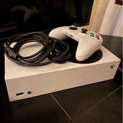 🔥 Xbox Series S 512GB Digital Edition (White) + White Wireless Controller 🔥