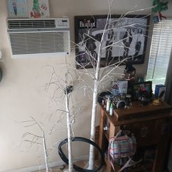 Nice Lighter Trees Decoration The 3 Of Them For $60 