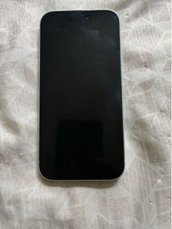 Selling my iPhone 15 in great condition (Parts Only)