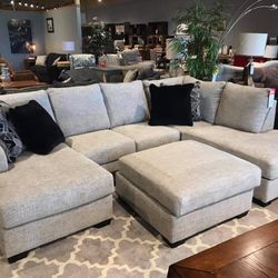 Megginson Storm RAF Sectional /couch /Living room set