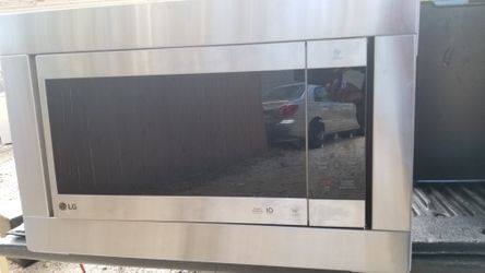 LG Microwave oven