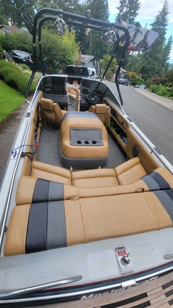 1990 Mastercraft Maristar210