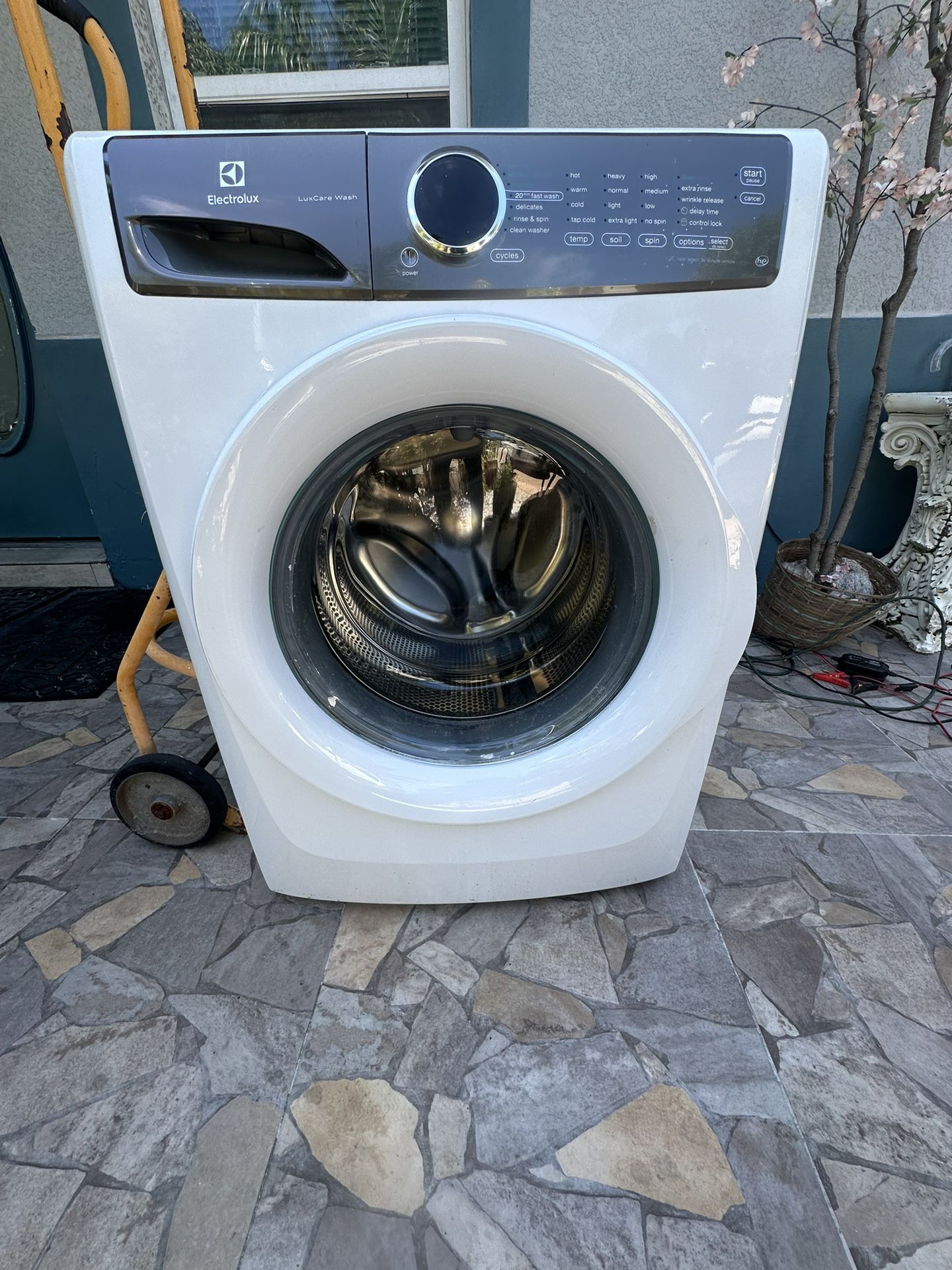 LuxCare Washing machine 