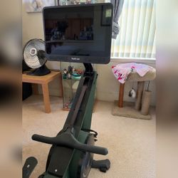 Hydrow Wave Rower - Like New - 2025 – Vallejo, CA