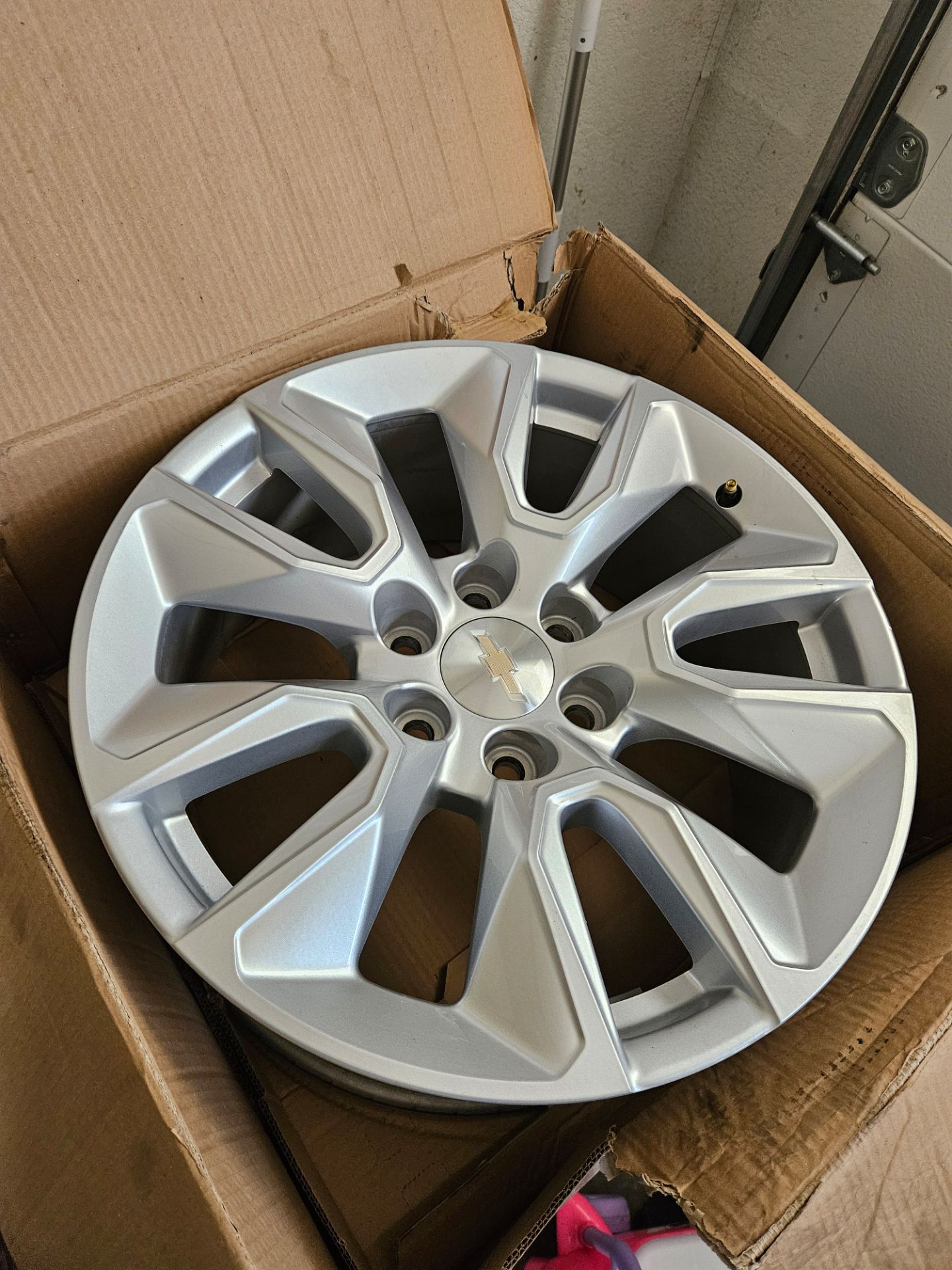 Silverado 20s rims only