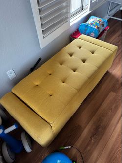 Storage ottoman
