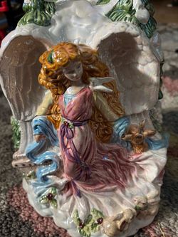 11 inches tall 8 inches wide decorative ceramic cookie jar