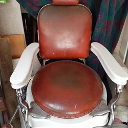 Barber chair antique 1900