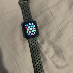 Apple Watch Series 3 42 mm with 2 new screen protectors