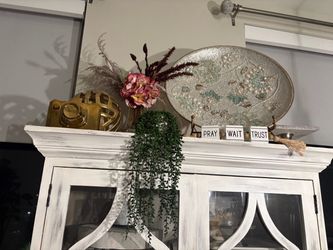 Pearl decor bowl with stand