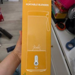 Portable blender