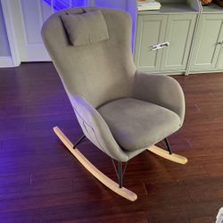 Rocking Chair 
