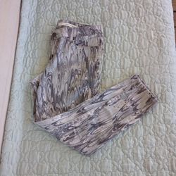 DKNY Paint Splash Streak Capri Stretch size 8P Jeans Gray