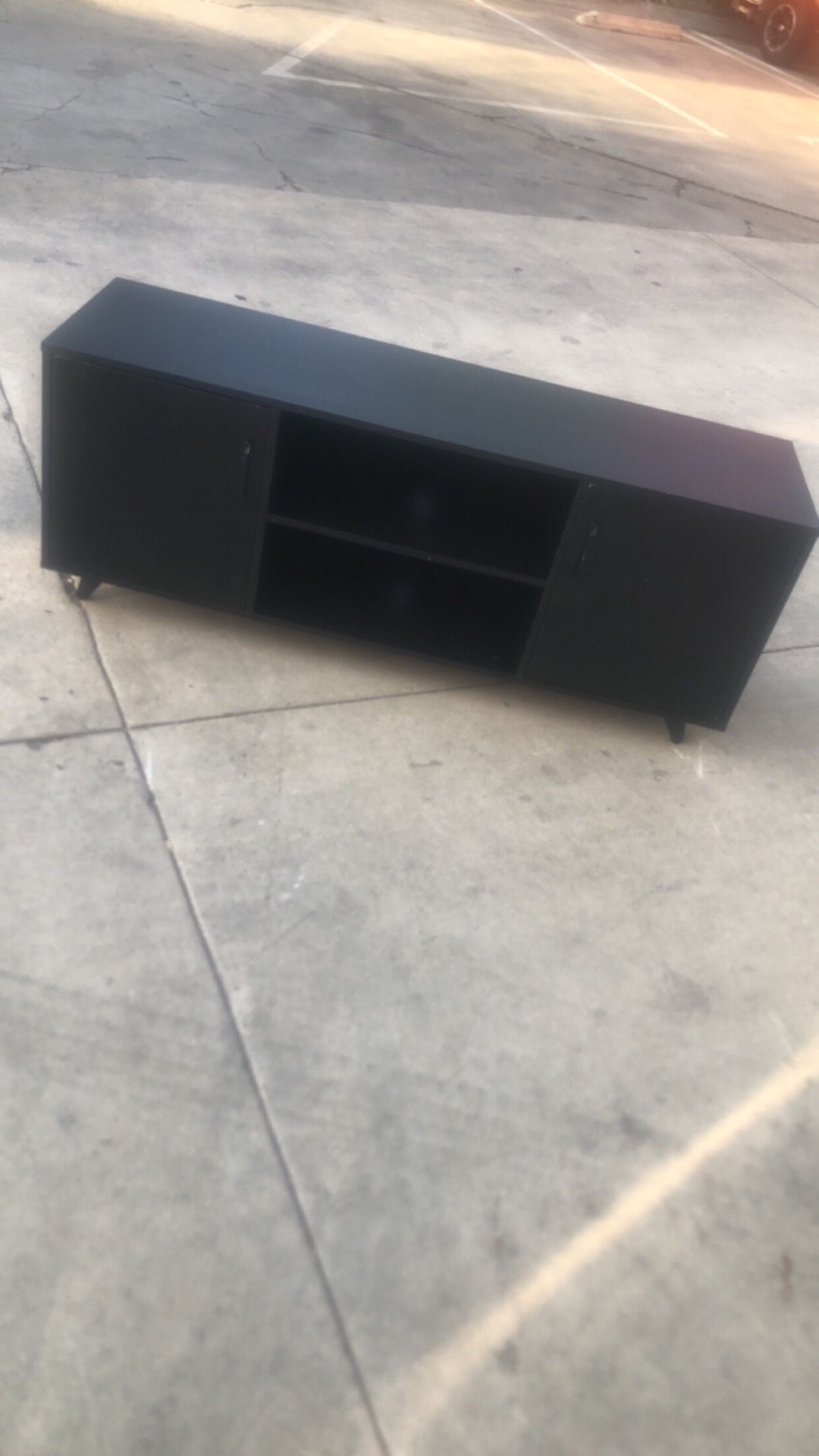 Black tv stand