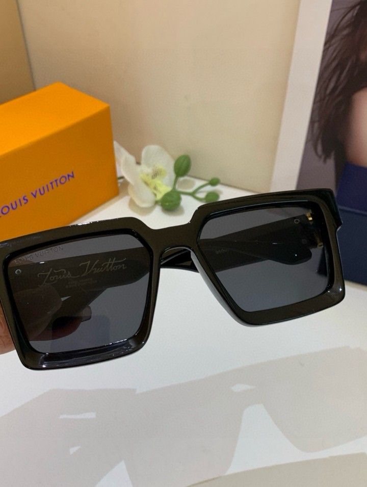 Louis Vuitton Millionaire Glasses