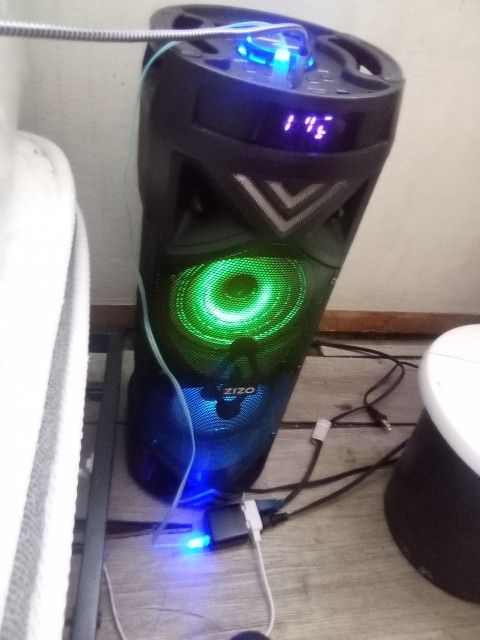 Zizo Bluetooth Speaker