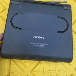  Sony FM/AM CD Clock Radio – ICF-CD1000