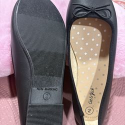 Black Flats for girls Size 2