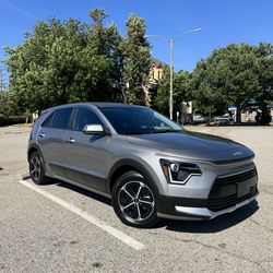2026 Kia Niro Hybrid 53 mpg