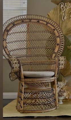 chair to decorate your parties, I only used it 2 times/ Silla Para Decorar Tus Fiestas La Use Solo 2 Ocasiones