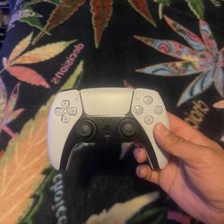 White PS5 controller 