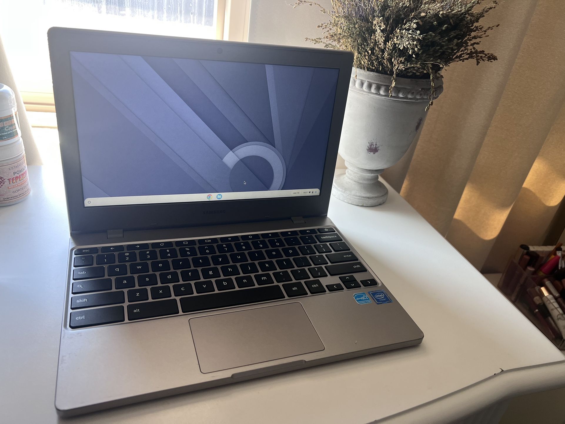 Samsung Chrome Laptop