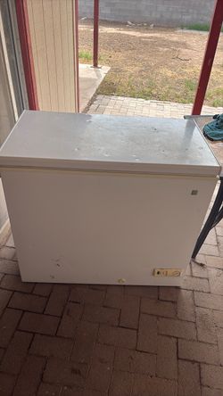 White Chest Freezer