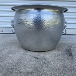 Hammered Aluminum Round Flower Pot