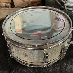 1966 Ludwig 6 Lug Pioneer Snare