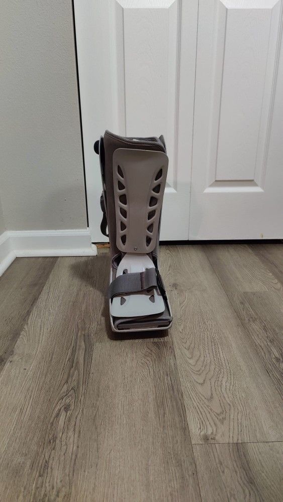 Aircast AirSelect Walker Brace/Walking Boot - Large standard