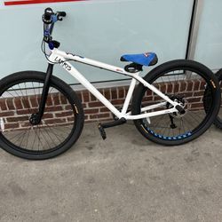 mafia TTO white Pearl 27.5 inch (WILL TRADE!)