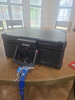 Honeywell safe