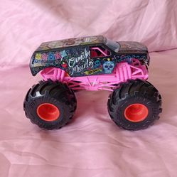 Hot Wheels Monster Trucks Camion De Los Muertos 1:24